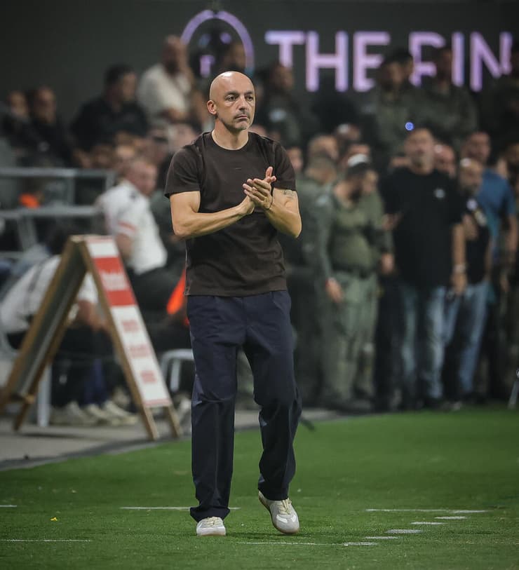 מאמן מכבי ת"א ז'רקו לאזטיץ'