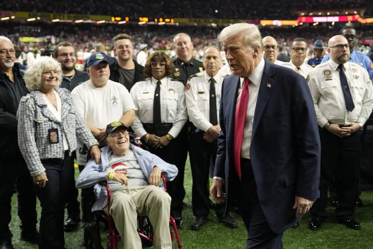 דונלד טראמפ בסופרבול בניו אורלינס