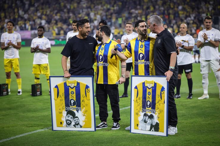 שורדי השבי, האחים גלי וזיו ברמן לפני המשחק של מכבי ת"א נגד בית"ר ירושלים