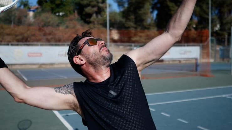 אייל לב ב-ZEEKER