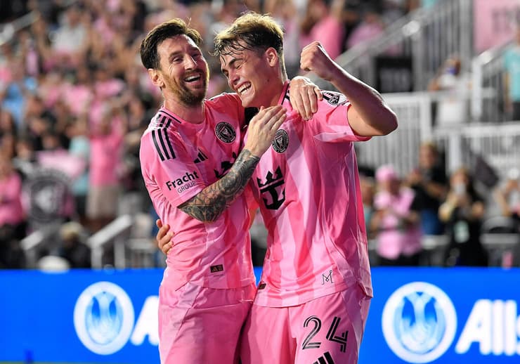 מסי וסילבטי חוגגים