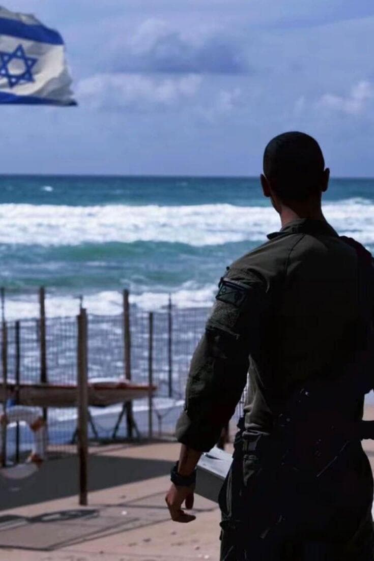 "תתגייסו! זה נותן לכם עתיד טוב יותר". לוחם יחידת הסיור המדברי הבדואית לוחמי יחידת הסיור המדברי הבדואית