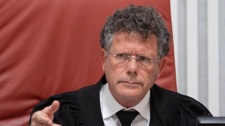 עתירה בנוגע לבקשות לביקור אסירים ביטחוניים