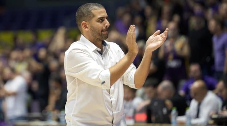 בנטוב, יכול להיות גאה בשחקניו על מחצית ראשונה