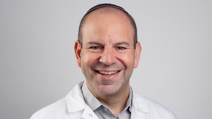 ד"ר דין לוטרין