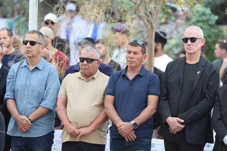 הלוייתו של סגן הדר גולדין ז"ל