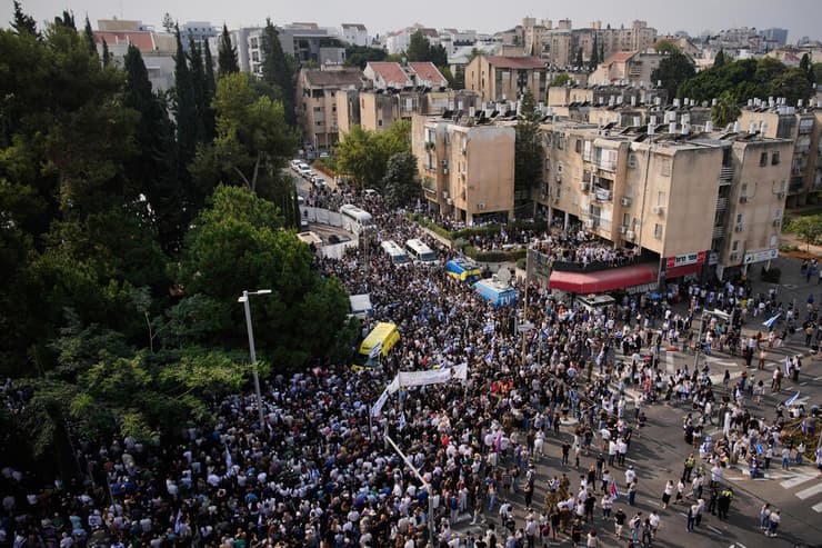 הלוייתו של סגן הדר גולדין ז"ל