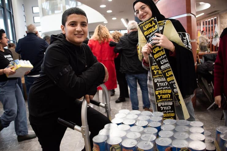 מתוך התערוכה "קולות פזורים"