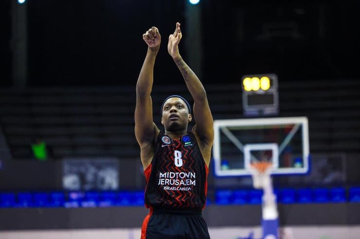 הפועל ירושלים  קשיוס ווינסטון - נפטונאס