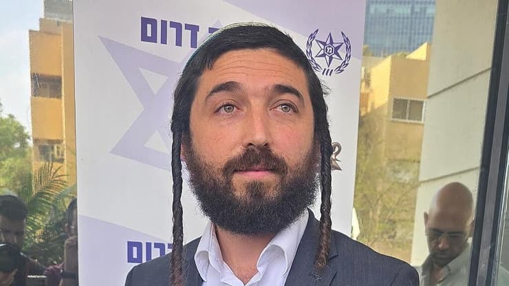 ח"כ צבי סוכות בחקירה על פרשת שדה תימן