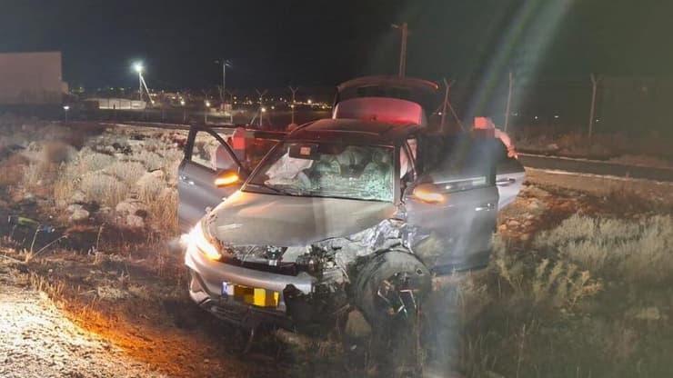 תאונת דרכים בין 2 כלי רכב פרטיים בכביש 317 בסמוך למעון