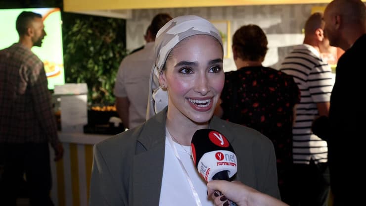 "העוטף מחפש לעטוף אנשים", נטלי ממן (מתוך הכתבה) נטלי ממן כנס אסם נסטלה פרופשיונל