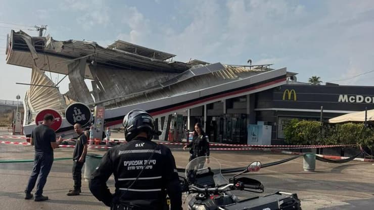 קריסת תחנת דלק בכביש 2 במחלף אולגה