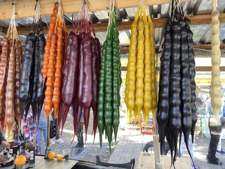 צ'ורצ'חלה - הממתק המסורתי