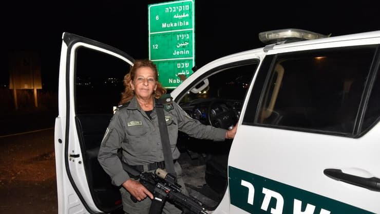 דליה מילר-גן נר 