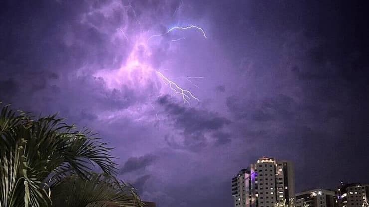 סופת ברקים בקריית מוצקין