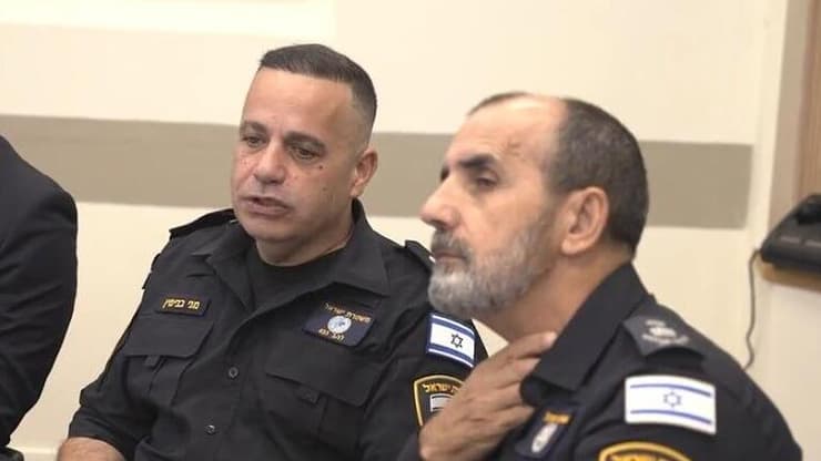 מני בנימין לצד המפכ"ל דני לוי