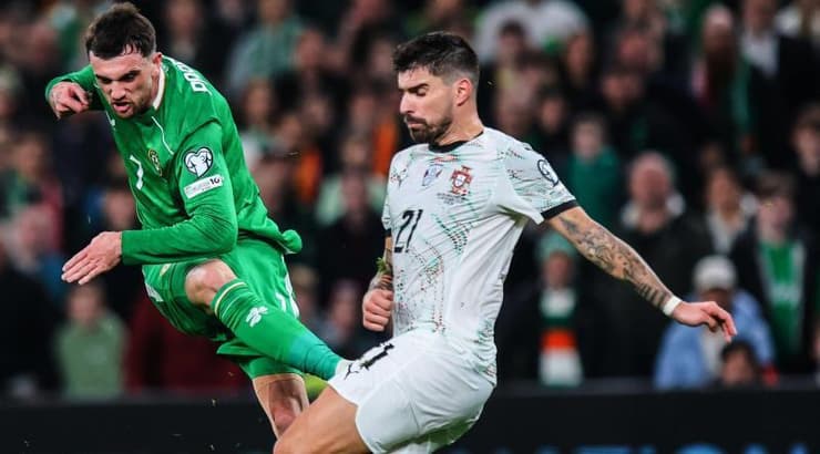 טרוי פארוט כובש