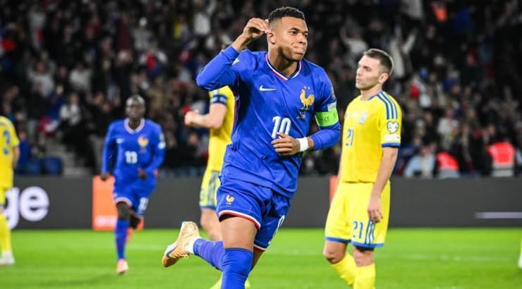 קיליאן אמבפה חוגג