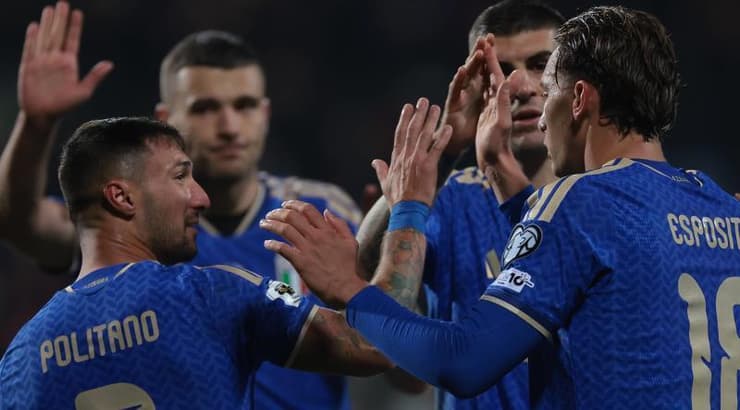 שחקני איטליה חוגגים