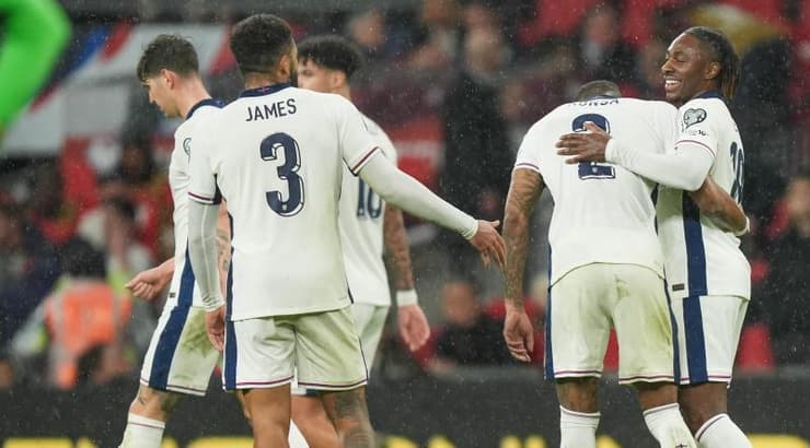 שחקני אנגליה חוגגים