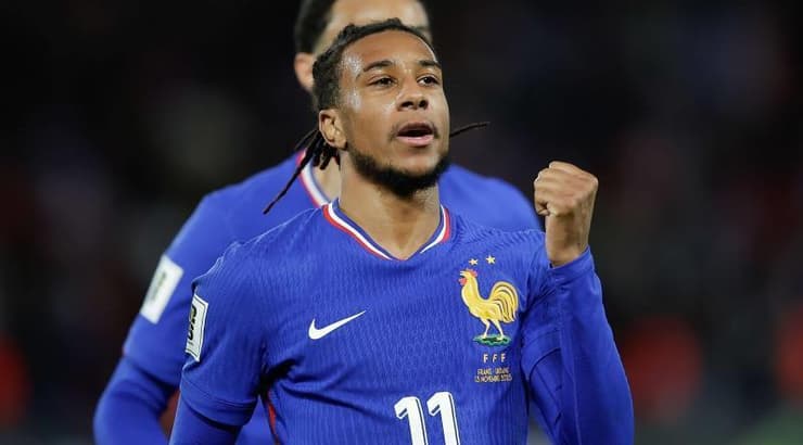 מייקל אוליסה מאושר