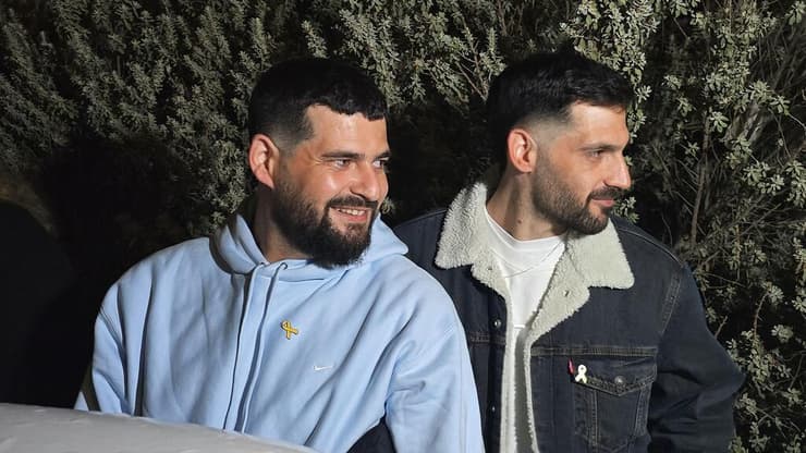 גלי וזיוי ברמן בעצרת בצומת הקשתות