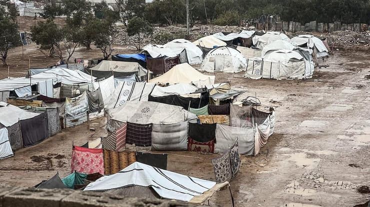 גשמים והצפות באזורים עם אוהלי עזתים ברצועה