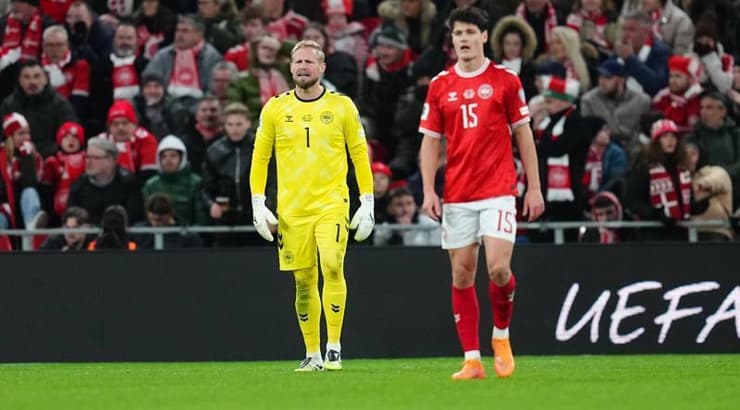 שחקני דנמרק מאוכזבים בסיום