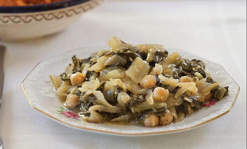 סלט מנגולד וחומוס