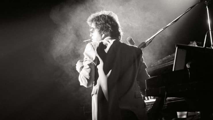 למרות שסיבוב ההופעות הראשון שלו בארה"ב עורר עניין, הוא לא ראה ממנו גרוש. מתוך "בילי ג'ואל: ככה זה" (צילום: Art Maillet, Sony Music Archives) מתוך "בילי ג'ואל: ככה זה"