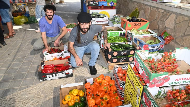 דברים פשוטים, כמו שצריך. הבעלים של סומסומיה (צילום: הרצל יוסף) מצפה רמון