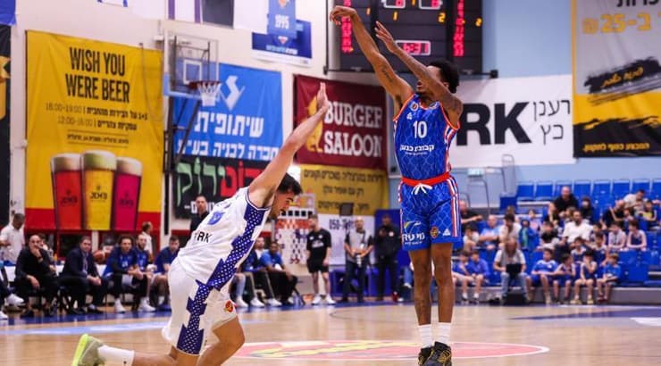 רונאלדו סגו זורק