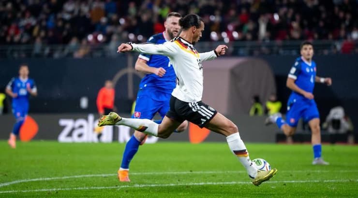 לירוי סאנה כובש