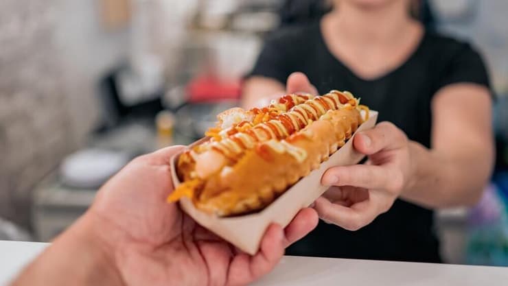 מזונות אולטרה-מעובדים מהווים כ-70% מאספקת המזון בארה"ב וכמעט 60% מצריכת הקלוריות של מבוגרים (צילום: Shutterstock) מזון אולטרה מעובד