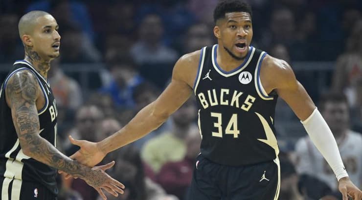 יאניס אנטטוקומפו