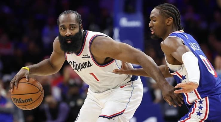 טייריס מקסי וג'יימס הארדן