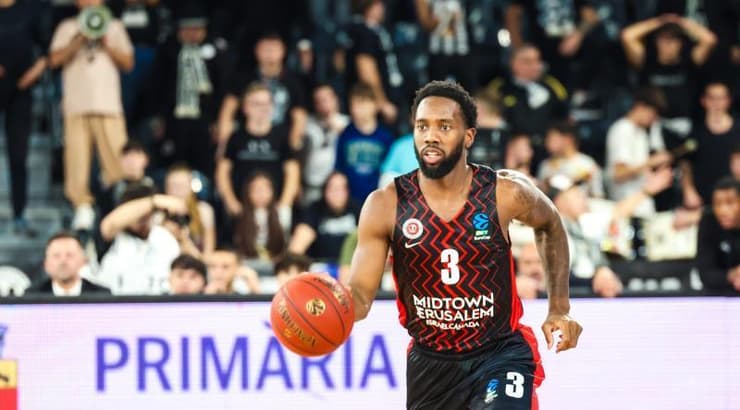 קאדין קרינגטון (מיכל בן אגמון) קאדין קרינגטון