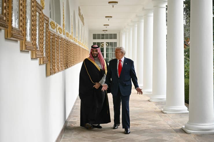 צילום: Brendan SMIALOWSKI / AFP טראמפ ובן סלמאן