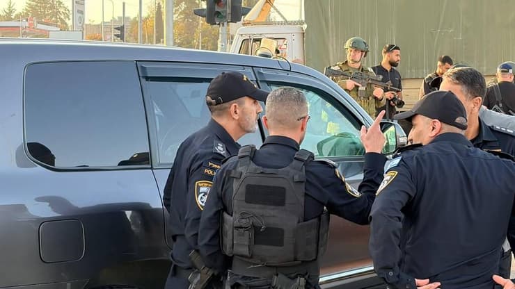 מפכ"ל המשטרה בזירת הפיגוע