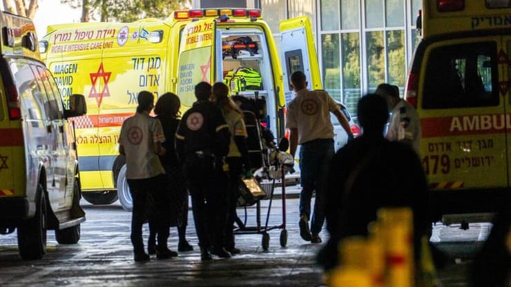 פינוי פצועים לבית החולים שערי צדק