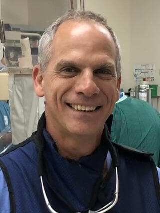 פרופ' מיכאל יונש