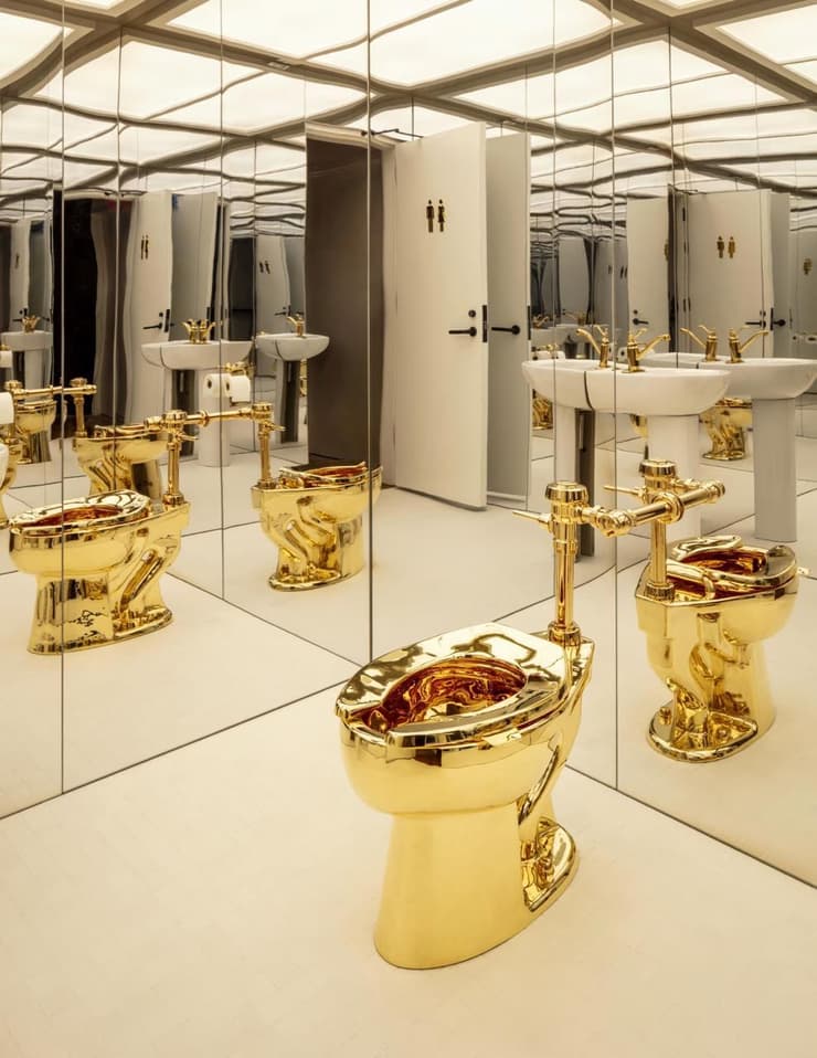 "אמריקה", מאוריציו קטלאן