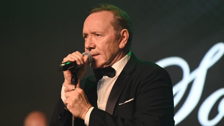 "למדתי הרבה על הזדמנות שנייה בשנים האחרונות". ספייסי בהופעה (צילום: יאיר שגיא) קווין ספייסי בהופעה בתל אביב