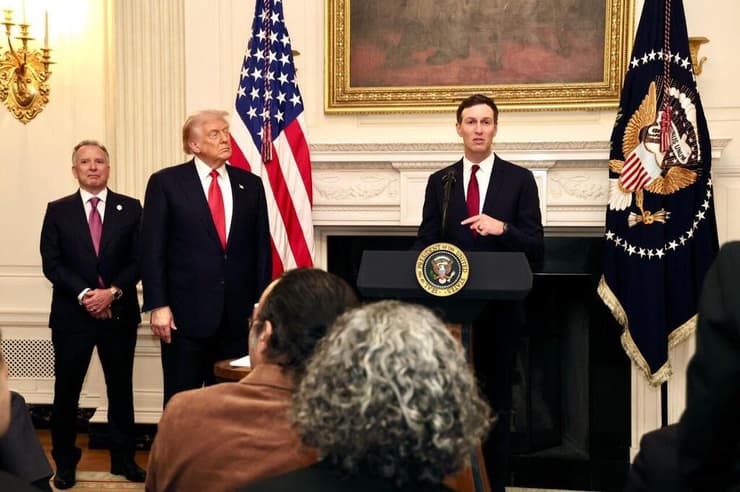 פגישת טראמפ ושורדי השבי בבית הלבן