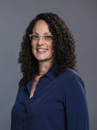 ד"ר צפרה זיו