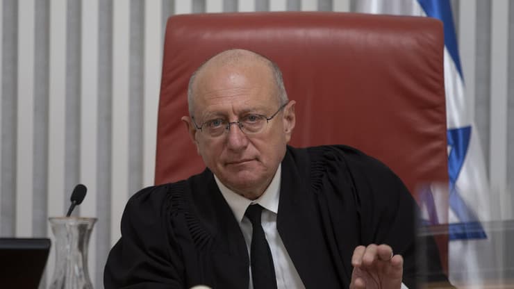 השופט אלכס שטיין