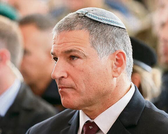 זיני. אותך, שגדלת בערוגות הר המור החרד"לית, תוקפים עכשיו מימין | צילום: אלכס קולומויסקי yk14587412