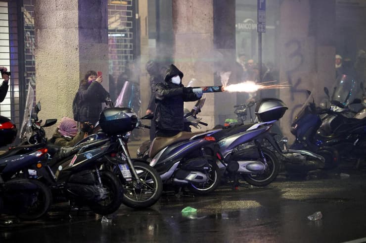 הפגנה בבולוניה לפני המשחק של מכבי ת"א נגד וירטוס