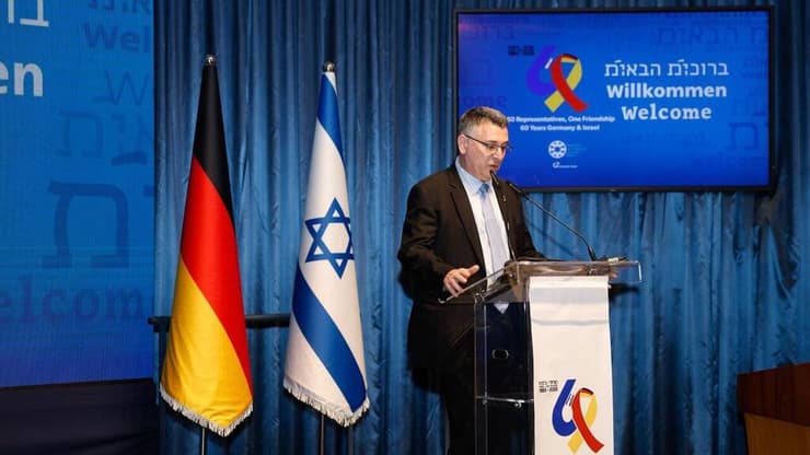 שר החוץ גדעון סער